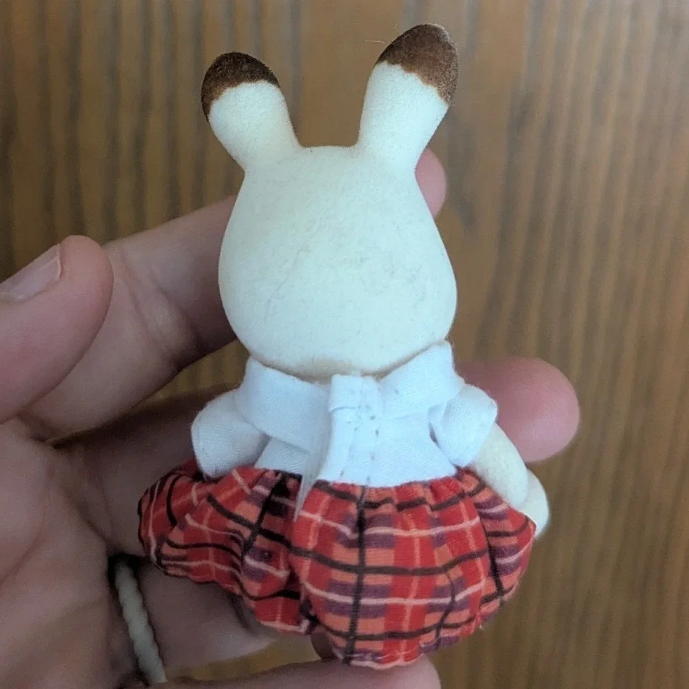 Sylvanian Families Calico Critters Hopscotch Chocolate Rabbits Bundle of 3 Plaid
